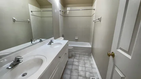 4824 Clearwater Lane Naperville IL 60564
