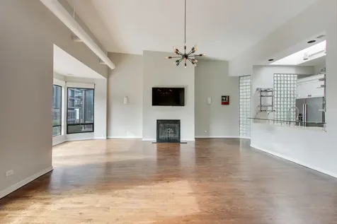 503 North Wells Street Chicago IL 60654