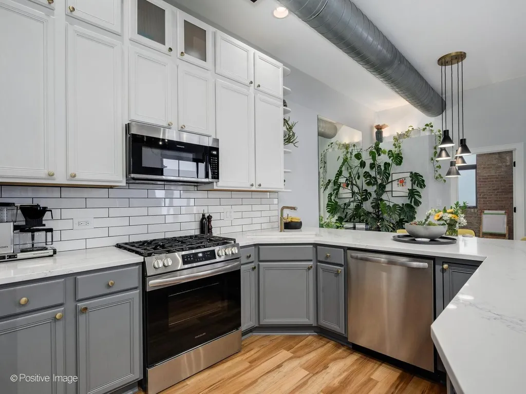 2101 West Rice Street Chicago IL 60622