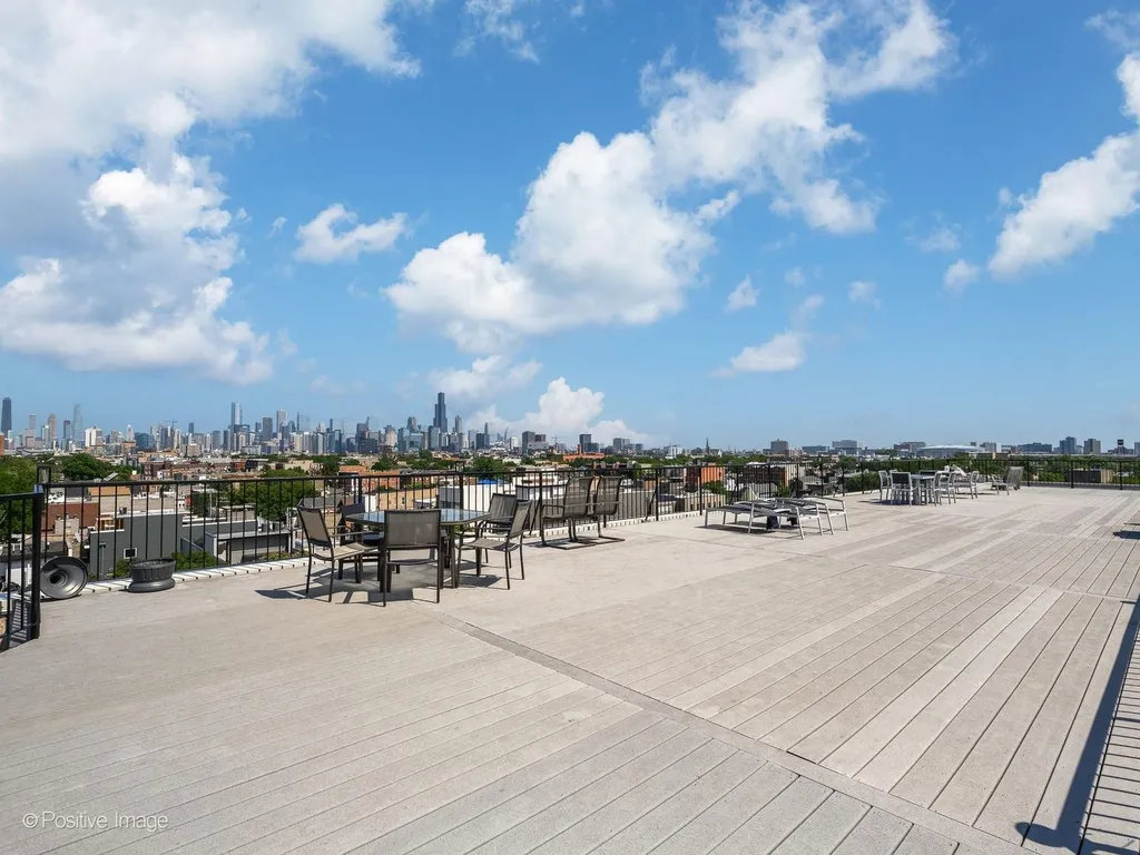 2101 West Rice Street Chicago IL 60622