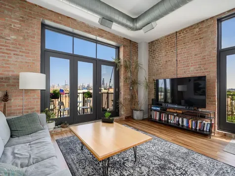 2101 West Rice Street Chicago IL 60622