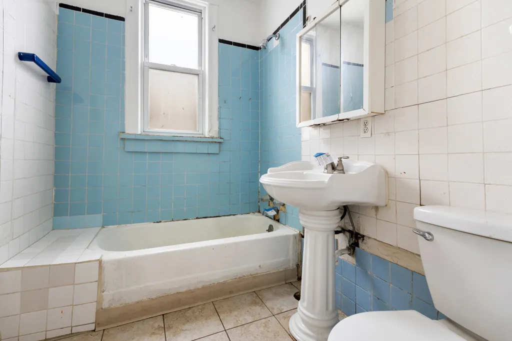 1907 West Irving Park Road Chicago IL 60613