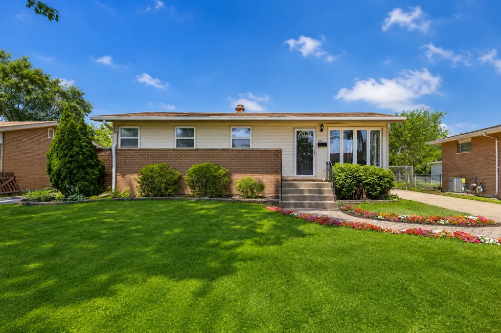 322 East Alden Drive Addison IL 60101