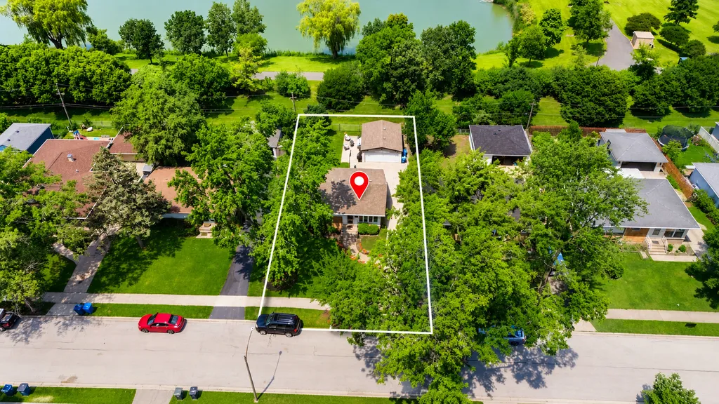 322 East Alden Drive Addison IL 60101