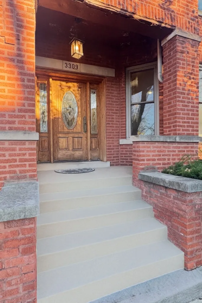 3309 South Lowe Avenue Chicago IL 60616