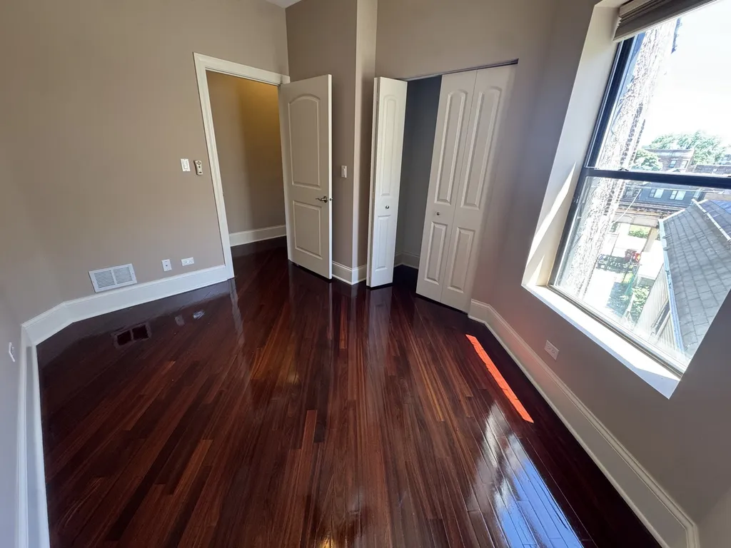 4819 South Prairie Avenue Chicago IL 60615