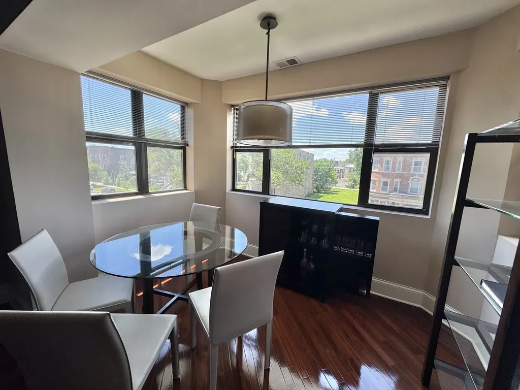 4819 South Prairie Avenue Chicago IL 60615