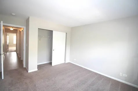 2518 Golf Ridge Circle Naperville IL 60563