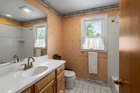 1240 Bar Harbor Terrace Northbrook IL 60062