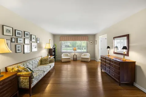 1240 Bar Harbor Terrace Northbrook IL 60062