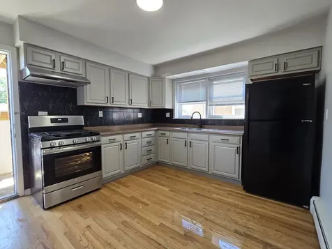 525 25TH Avenue Bellwood IL 60104