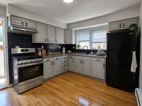 525 25TH Avenue Bellwood IL 60104