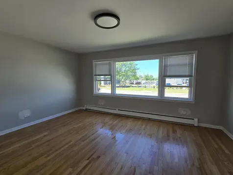 525 25TH Avenue Bellwood IL 60104