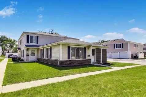 1313 Cove Drive Prospect Heights IL 60070