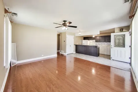 1313 Cove Drive Prospect Heights IL 60070