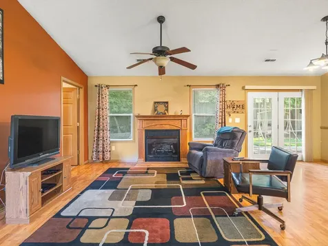 210 West Pacific Street Davis Junction IL 61020
