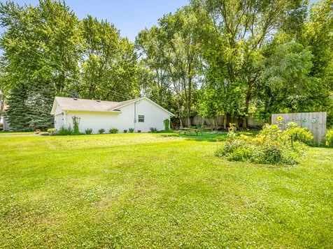 210 West Pacific Street Davis Junction IL 61020