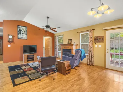 210 West Pacific Street Davis Junction IL 61020