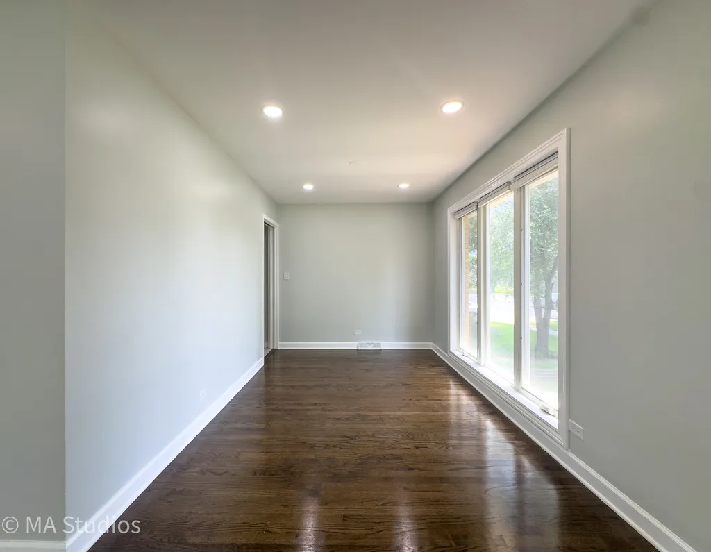 4256 Golf Road Skokie IL 60076
