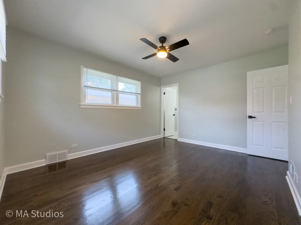 4256 Golf Road Skokie IL 60076
