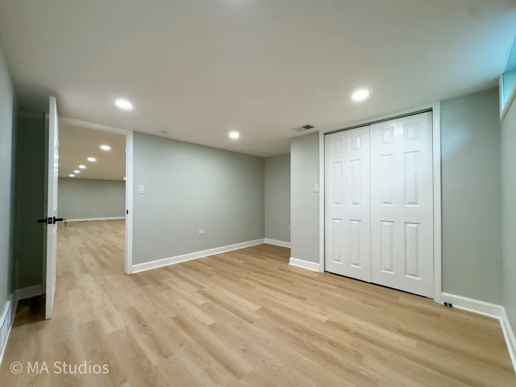 4256 Golf Road Skokie IL 60076