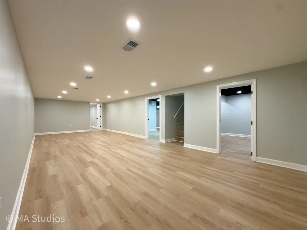 4256 Golf Road Skokie IL 60076