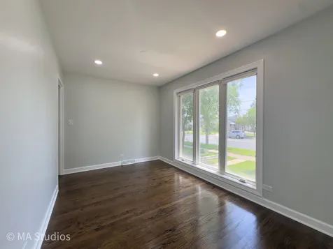 4256 Golf Road Skokie IL 60076