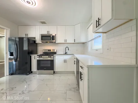 4256 Golf Road Skokie IL 60076