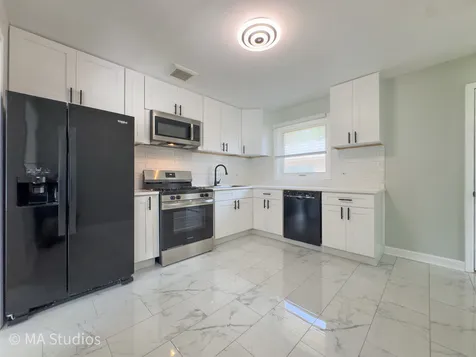 4256 Golf Road Skokie IL 60076