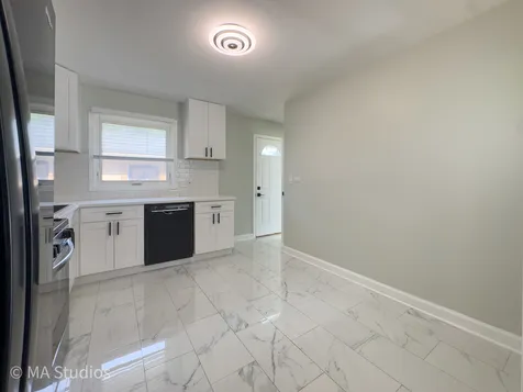 4256 Golf Road Skokie IL 60076
