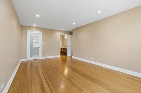 4601 West Touhy Avenue Lincolnwood IL 60712