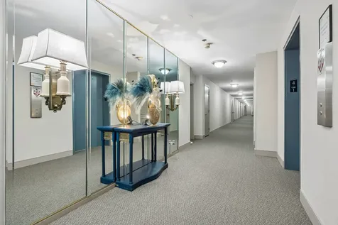 4601 West Touhy Avenue Lincolnwood IL 60712