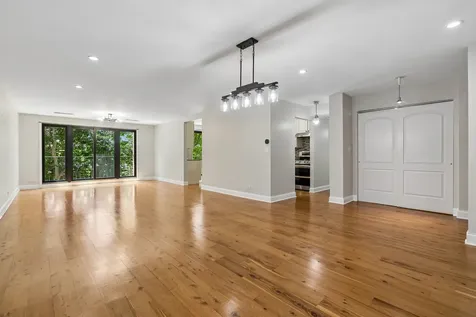 4601 West Touhy Avenue Lincolnwood IL 60712