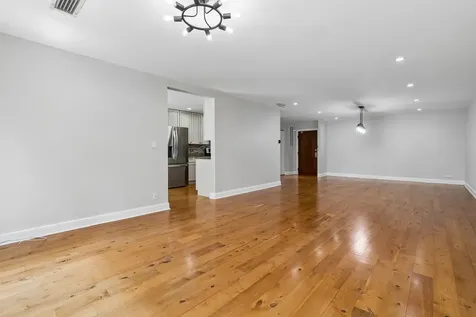 4601 West Touhy Avenue Lincolnwood IL 60712