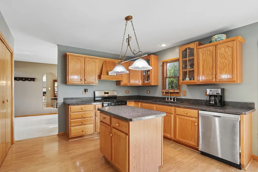 524 Glenn Drive New Lenox IL 60451
