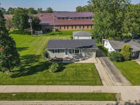 147 East Fifth Street Manteno IL 60950