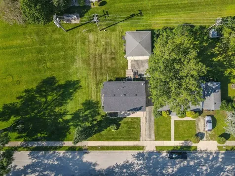 147 East Fifth Street Manteno IL 60950