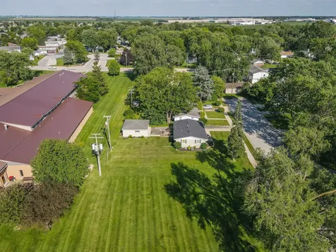 147 East Fifth Street Manteno IL 60950