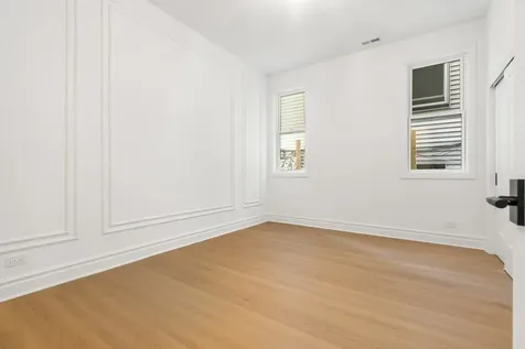 3329 North Whipple Street Chicago IL 60618