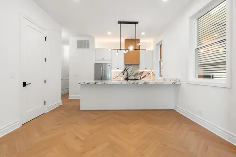 3329 North Whipple Street Chicago IL 60618