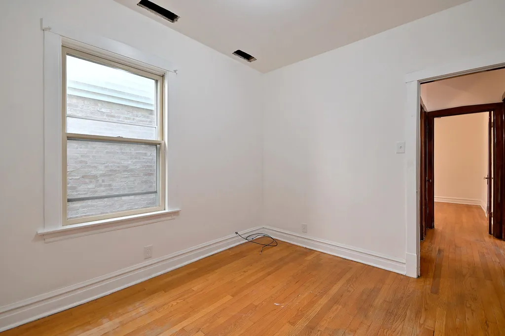 2630 West Carmen Avenue Chicago IL 60625