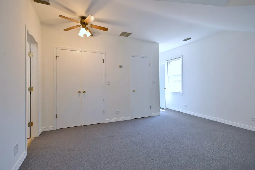 2630 West Carmen Avenue Chicago IL 60625