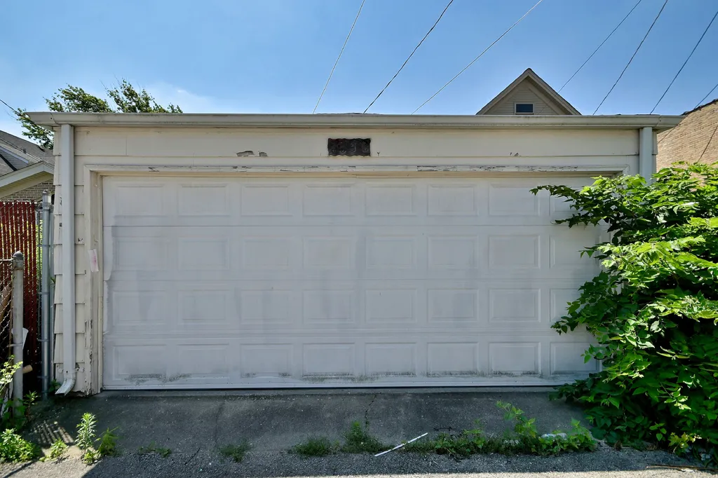 2630 West Carmen Avenue Chicago IL 60625