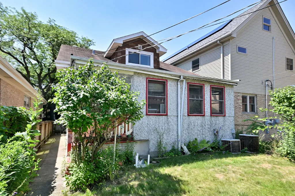 2630 West Carmen Avenue Chicago IL 60625