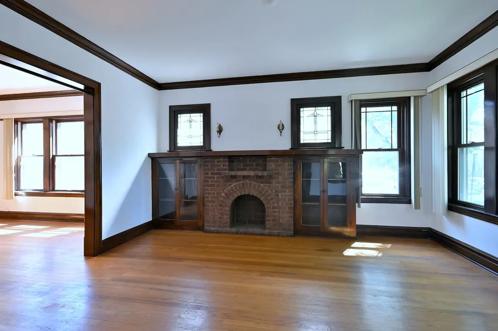 2630 West Carmen Avenue Chicago IL 60625