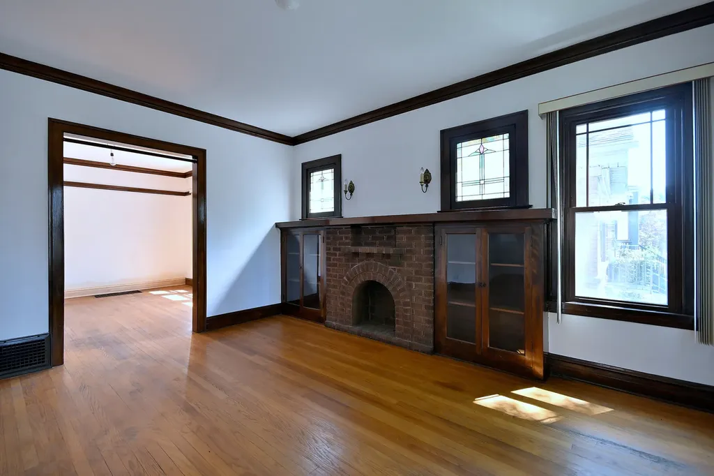 2630 West Carmen Avenue Chicago IL 60625