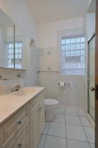 2630 West Carmen Avenue Chicago IL 60625