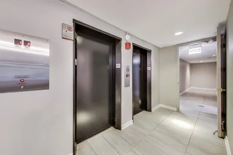 2728 North Hampden Court Chicago IL 60614