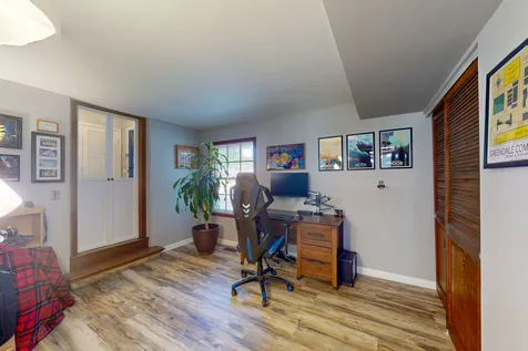 315 East Reseda Parkway Palatine IL 60067