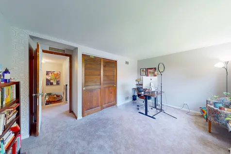 315 East Reseda Parkway Palatine IL 60067